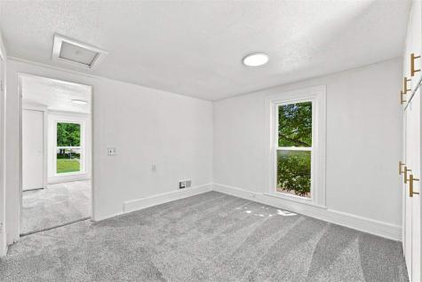 516 Lincoln Street Ainsworth IA 52201