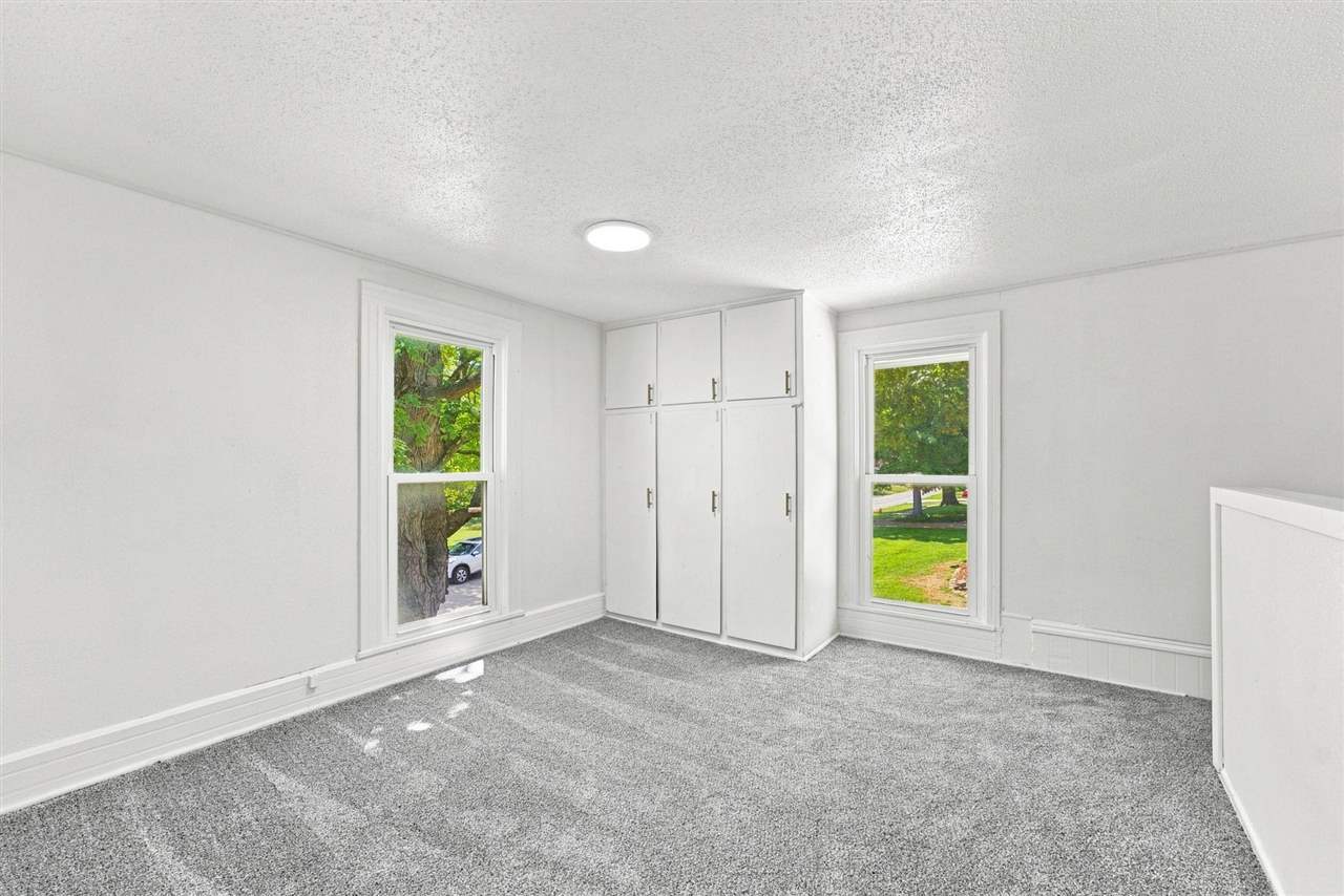 516 Lincoln Street Ainsworth IA 52201