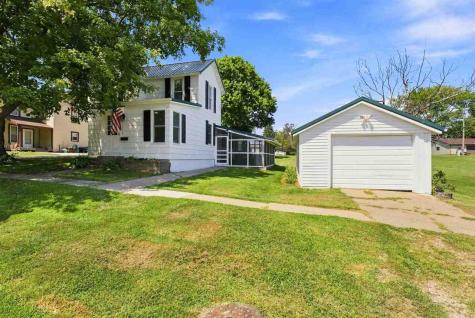 516 Lincoln Street Ainsworth IA 52201