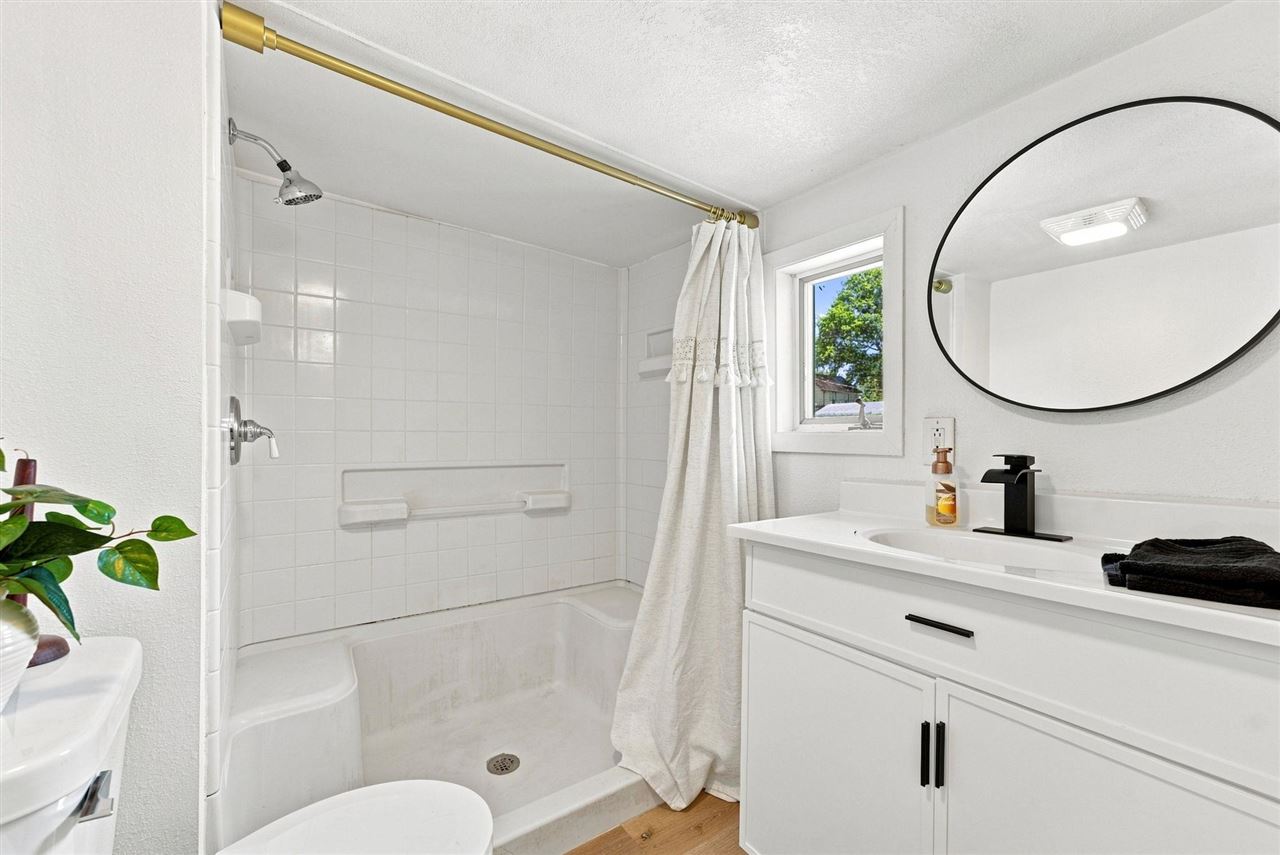 516 Lincoln Street Ainsworth IA 52201