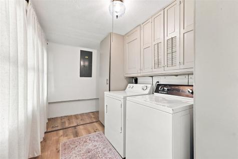 516 Lincoln Street Ainsworth IA 52201