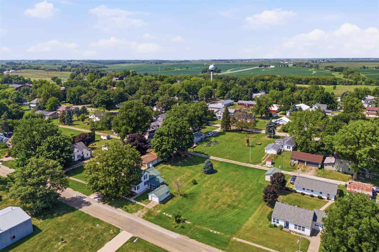 516 Lincoln Street Ainsworth IA 52201