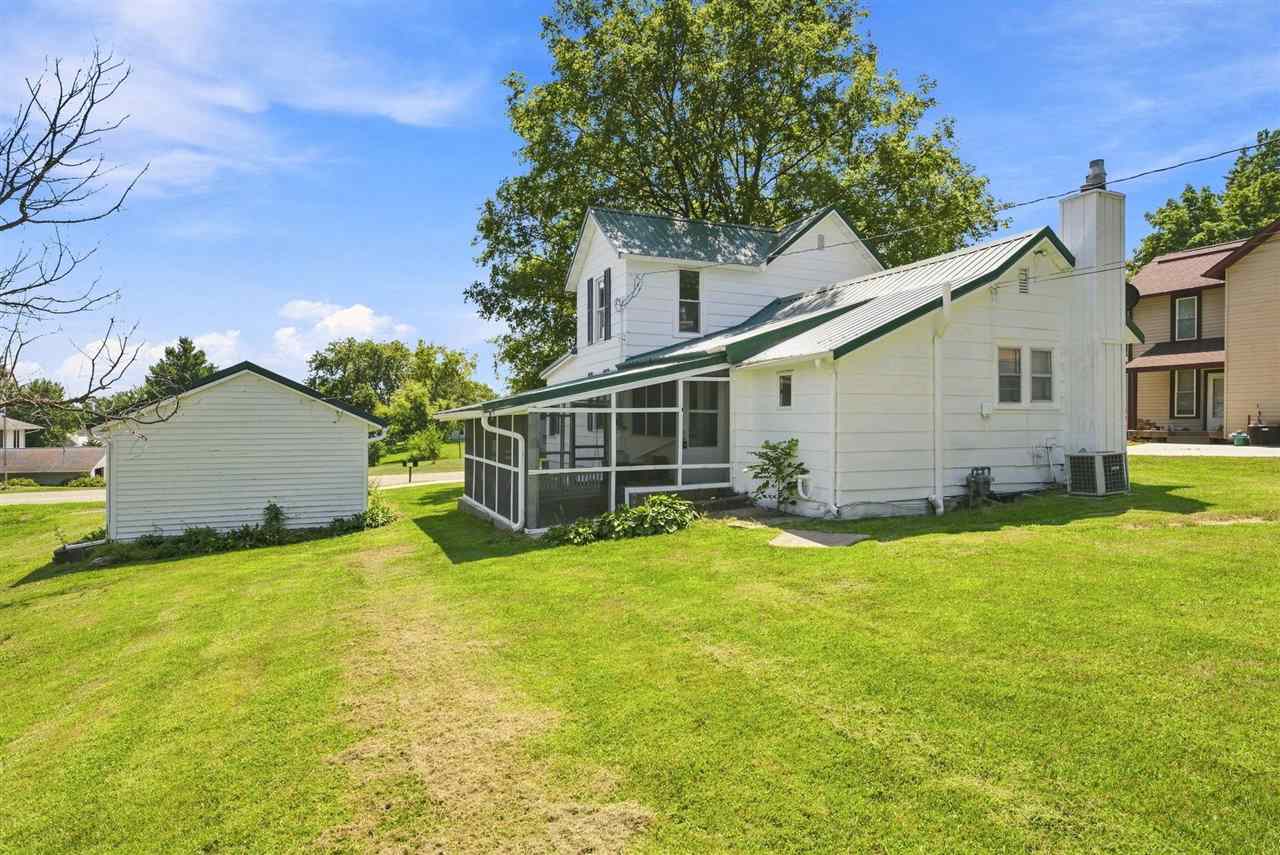 516 Lincoln Street Ainsworth IA 52201