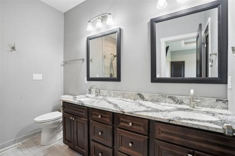 3065 Ridgeview Drive Ely IA 52227