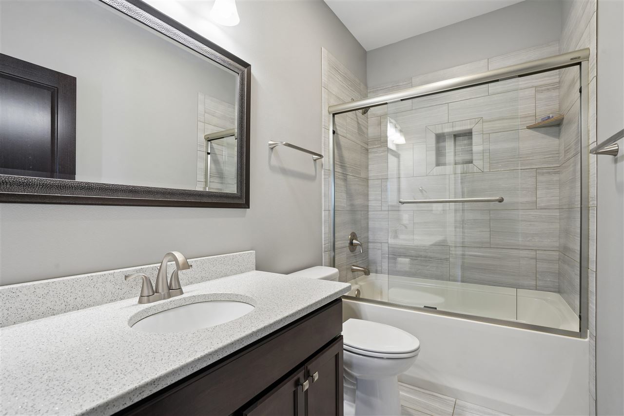 3065 Ridgeview Drive Ely IA 52227