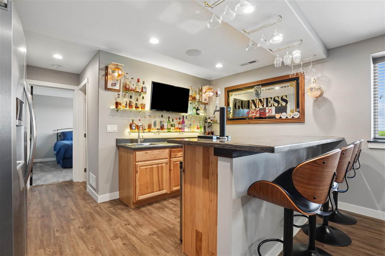 3065 Ridgeview Drive Ely IA 52227