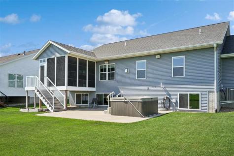 3065 Ridgeview Drive Ely IA 52227