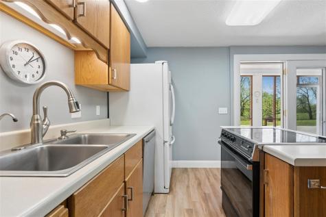 10611 Hawks Haven Road Cedar Rapids IA 52411