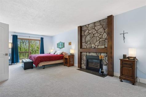 10611 Hawks Haven Road Cedar Rapids IA 52411