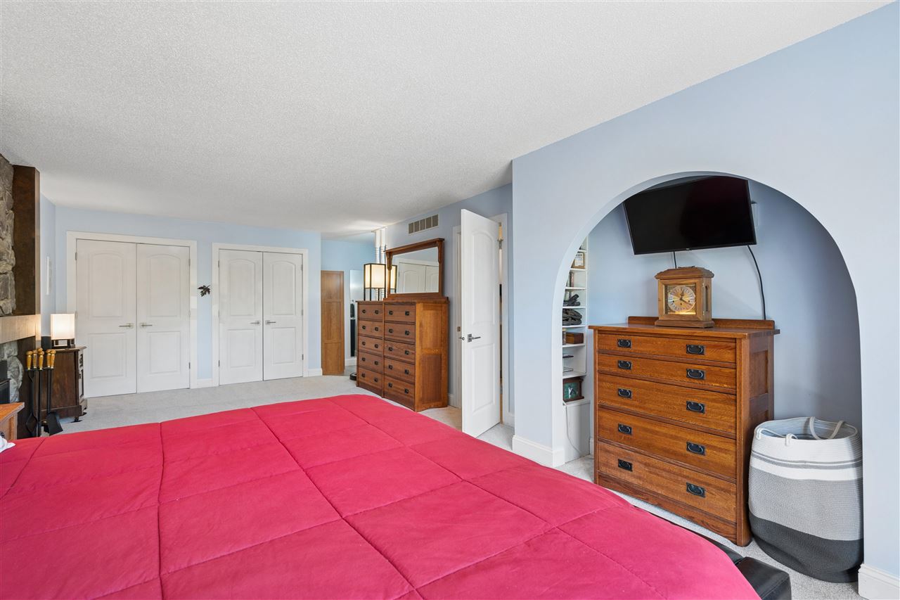 10611 Hawks Haven Road Cedar Rapids IA 52411