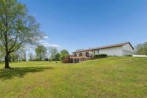 10611 Hawks Haven Road Cedar Rapids IA 52411