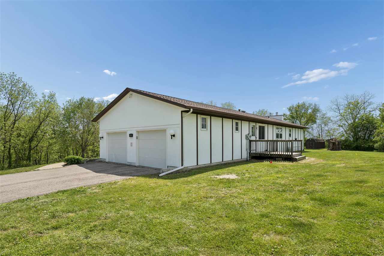 10611 Hawks Haven Road Cedar Rapids IA 52411