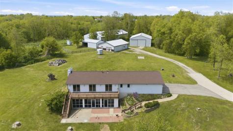 10611 Hawks Haven Road Cedar Rapids IA 52411