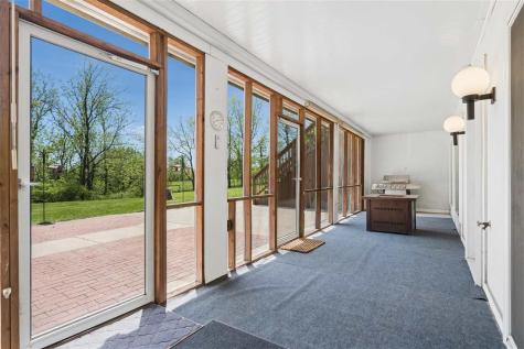 10611 Hawks Haven Road Cedar Rapids IA 52411