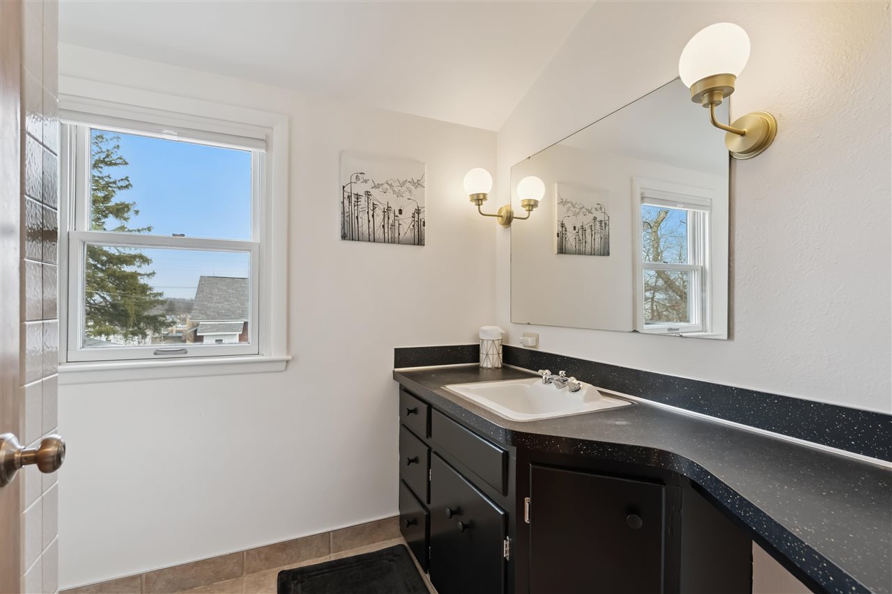 2822 Hillhaven Court SE Cedar Rapids IA 52403