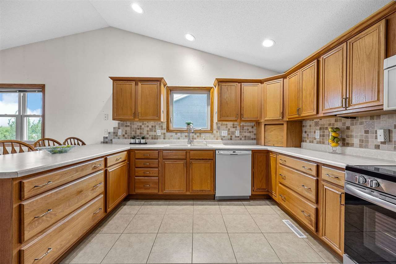 2380 Tamerac Drive Marion IA 52302