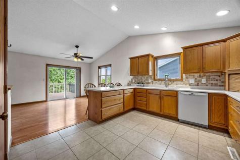 2380 Tamerac Drive Marion IA 52302