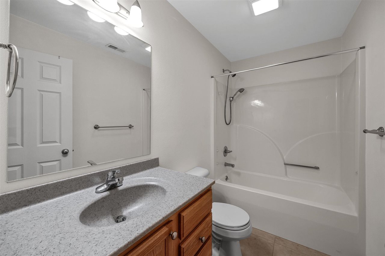 2176 Port Talbot Place Coralville IA 52241