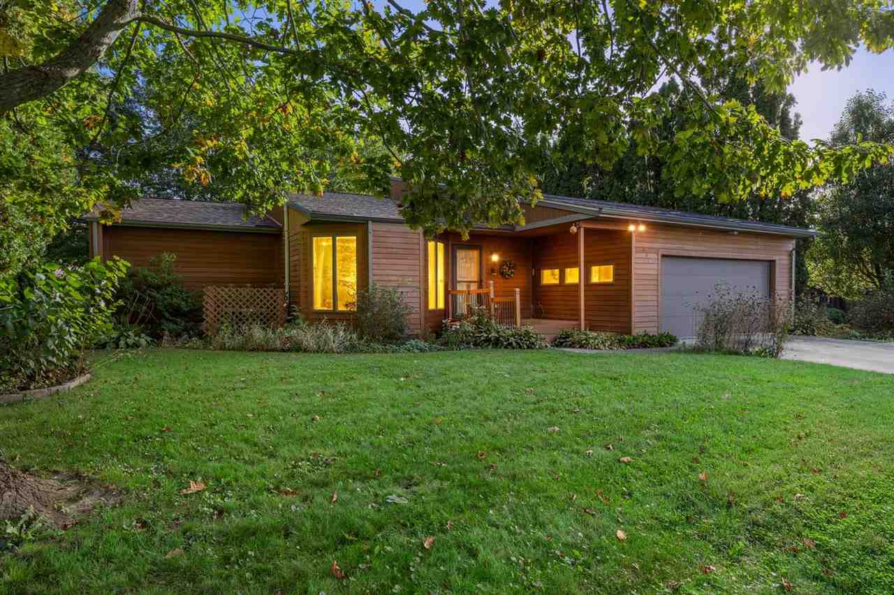 102 Elizabeth Drive Tipton IA 52772