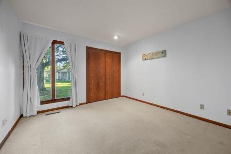 102 Elizabeth Drive Tipton IA 52772