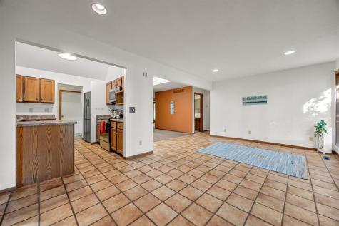 102 Elizabeth Drive Tipton IA 52772