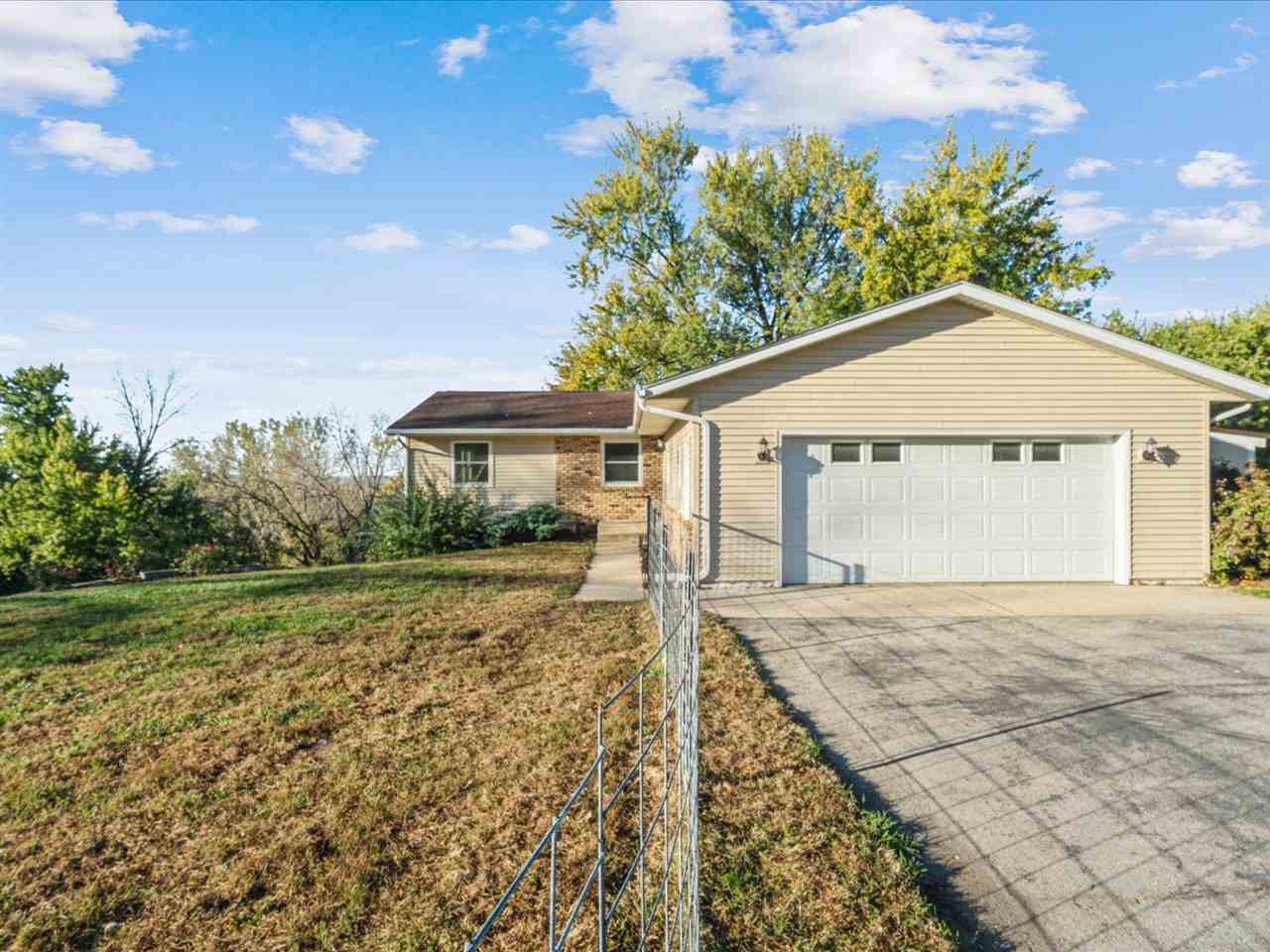 Cedar Rapids IA, 10101 Hall Road