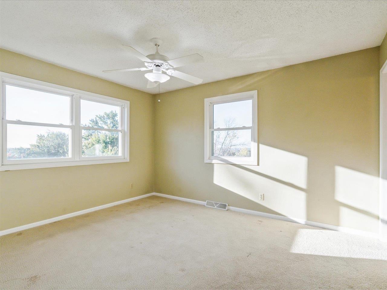 10101 Hall Road Cedar Rapids IA 52411