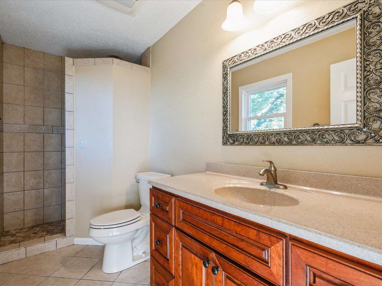 10101 Hall Road Cedar Rapids IA 52411