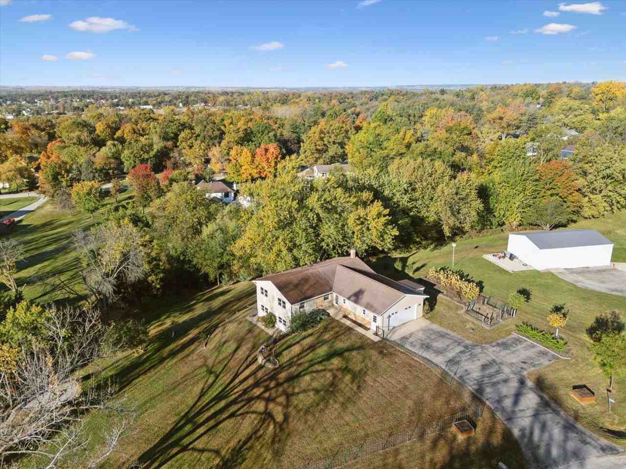 10101 Hall Road Cedar Rapids IA 52411