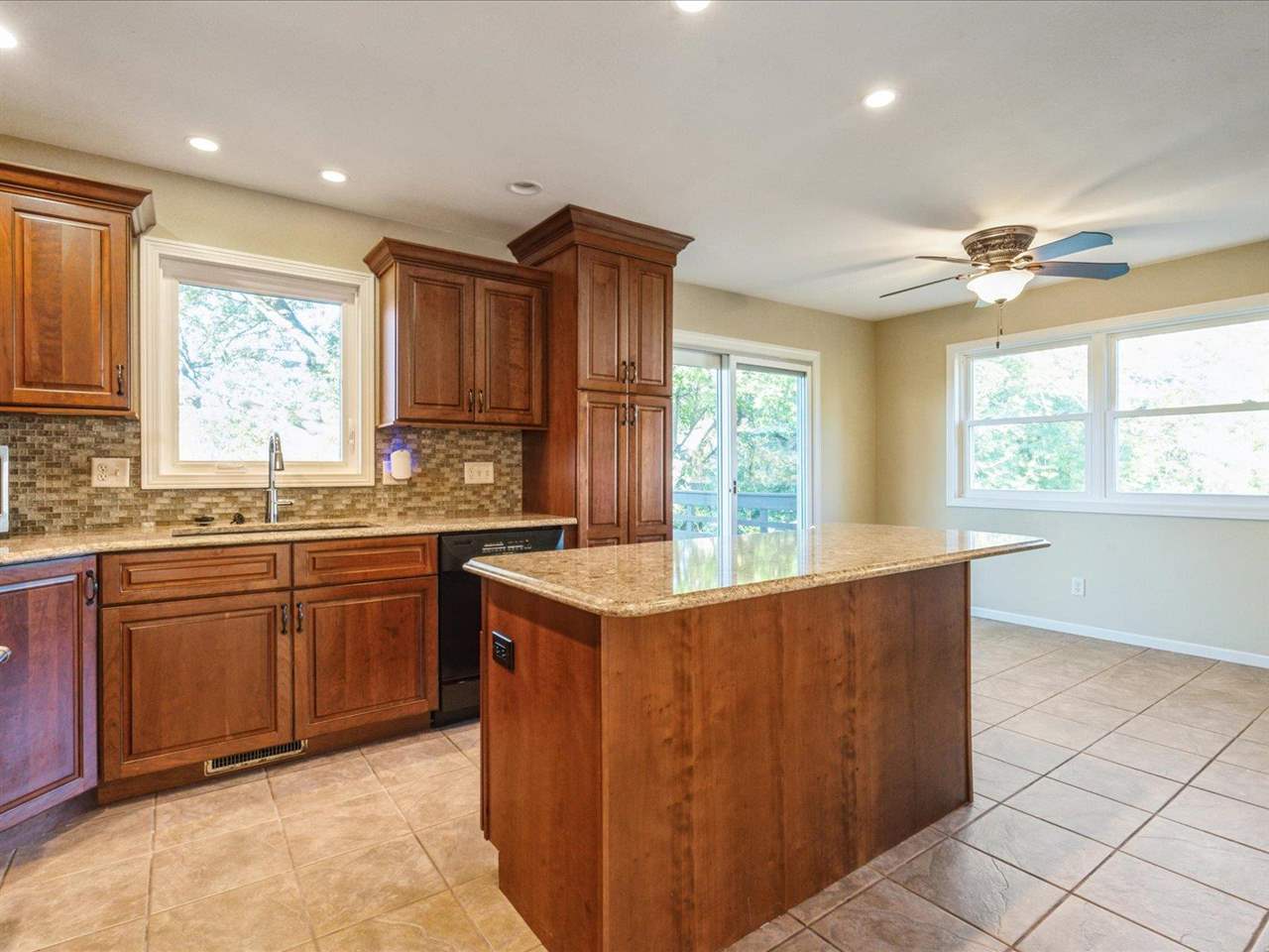 10101 Hall Road Cedar Rapids IA 52411