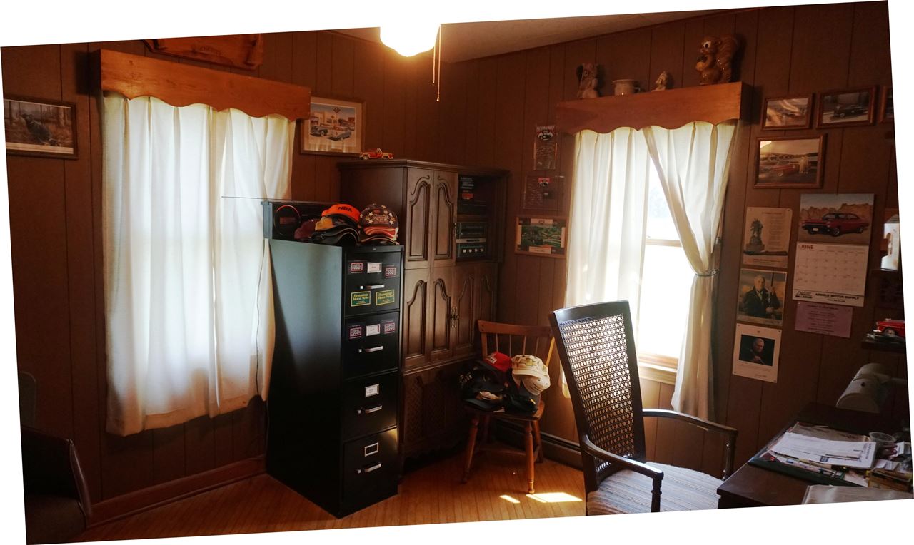 520 Washington Avenue Nichols IA 52766