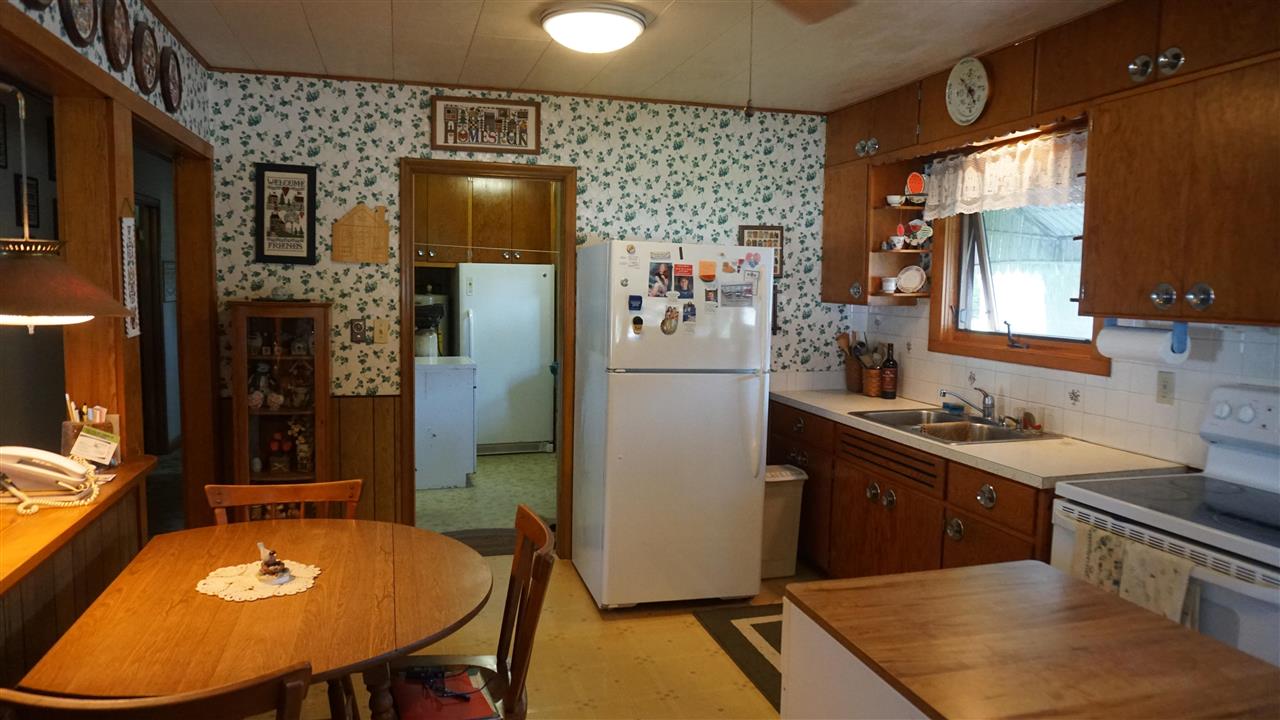 520 Washington Avenue Nichols IA 52766