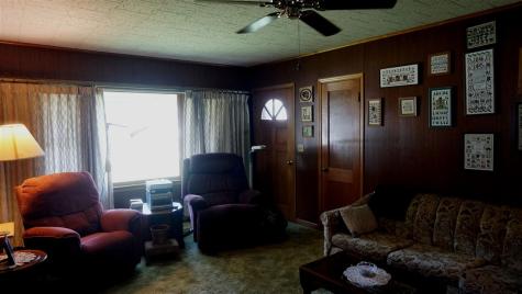 520 Washington Avenue Nichols IA 52766