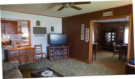520 Washington Avenue Nichols IA 52766