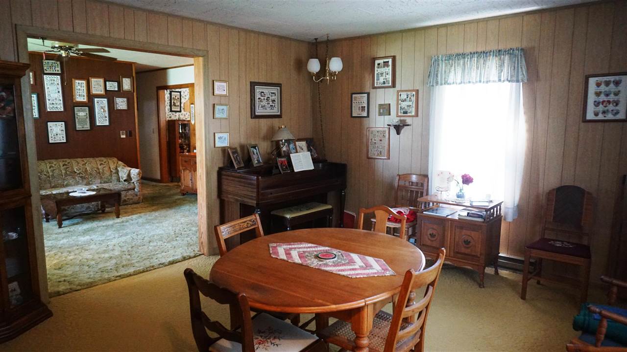 520 Washington Avenue Nichols IA 52766