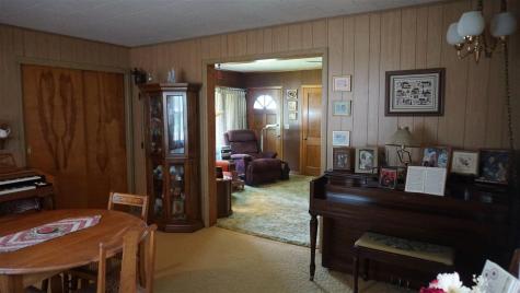 520 Washington Avenue Nichols IA 52766
