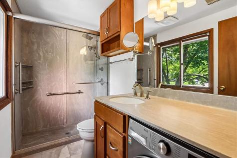 131 S Mount Vernon Drive Iowa City IA 52245