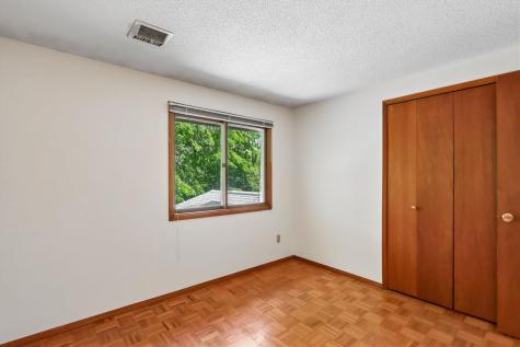 131 S Mount Vernon Drive Iowa City IA 52245