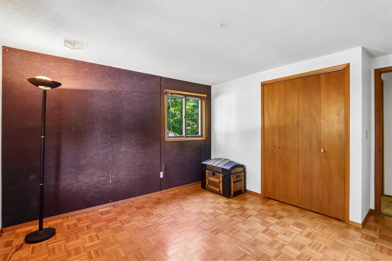 131 S Mount Vernon Drive Iowa City IA 52245