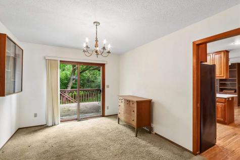 131 S Mount Vernon Drive Iowa City IA 52245