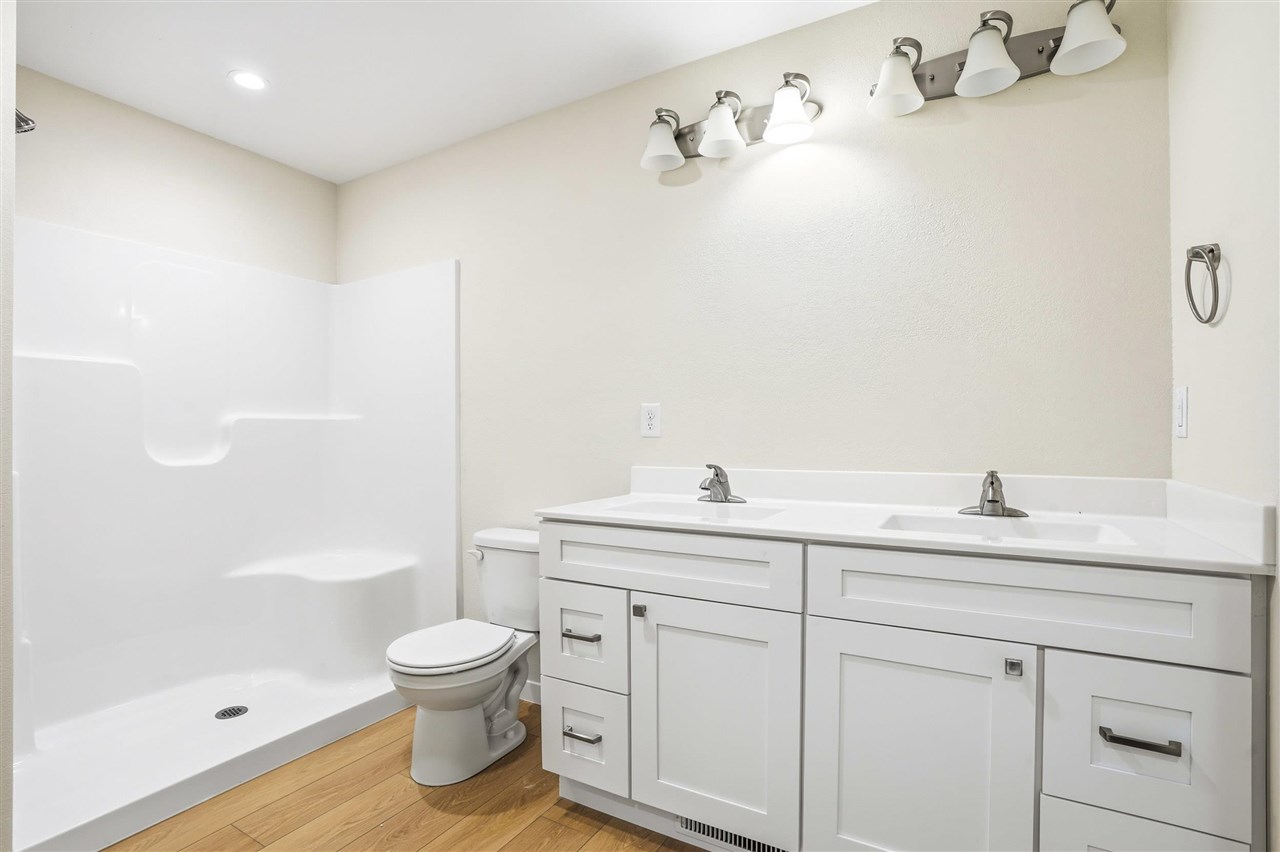 1902 Croell Avenue Tiffin IA 52340