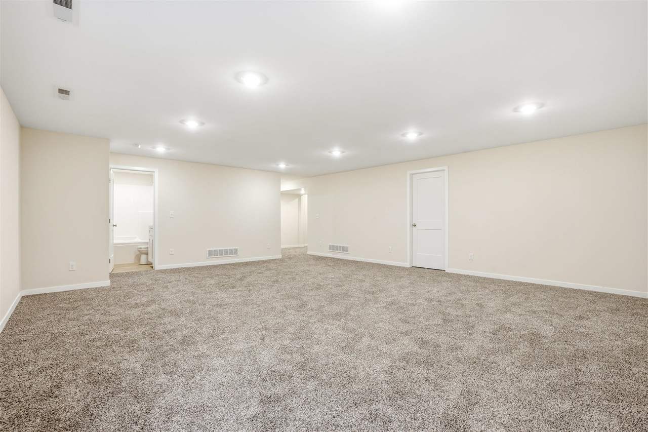 1902 Croell Avenue Tiffin IA 52340