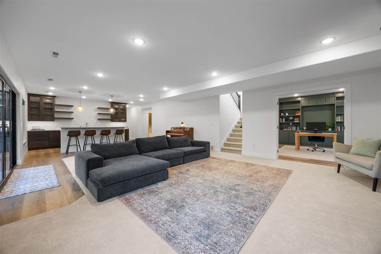 1223 Tamarack Trail Iowa City IA 52245