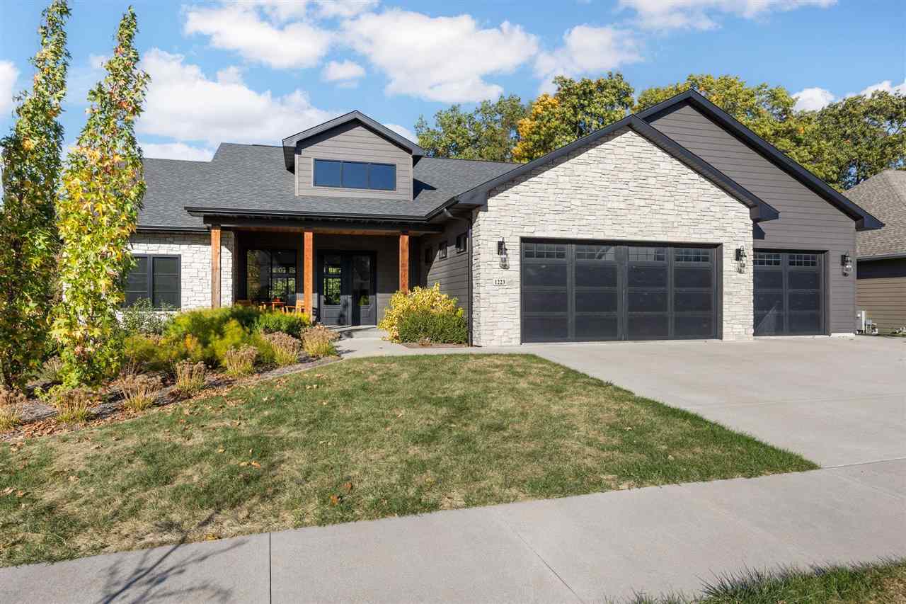 1223 Tamarack Trail Iowa City IA 52245