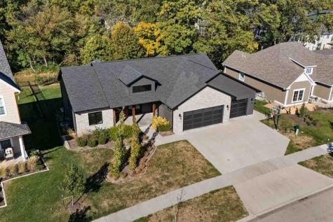 1223 Tamarack Trail Iowa City IA 52245