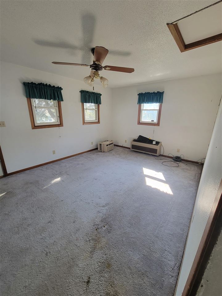 218 E Main Street Oxford IA 52322