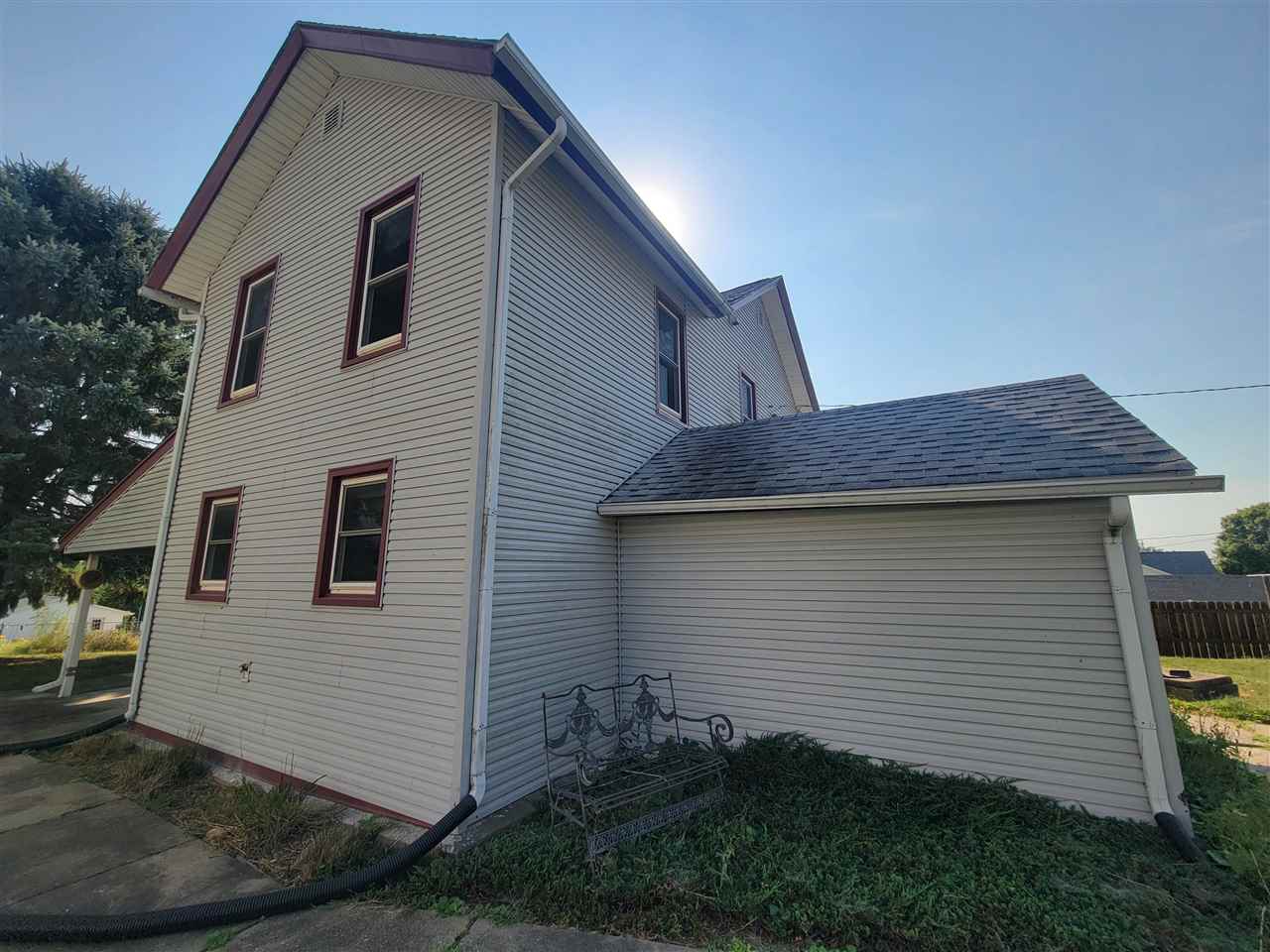 218 E Main Street Oxford IA 52322