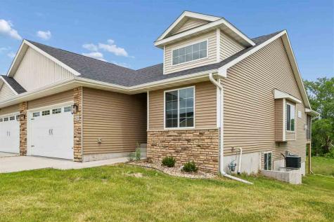 620 Creekside Drive Tiffin IA 52340