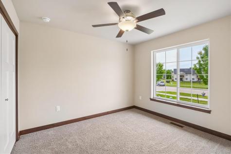 620 Creekside Drive Tiffin IA 52340