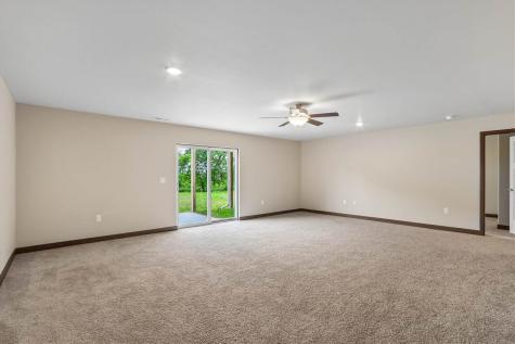 620 Creekside Drive Tiffin IA 52340